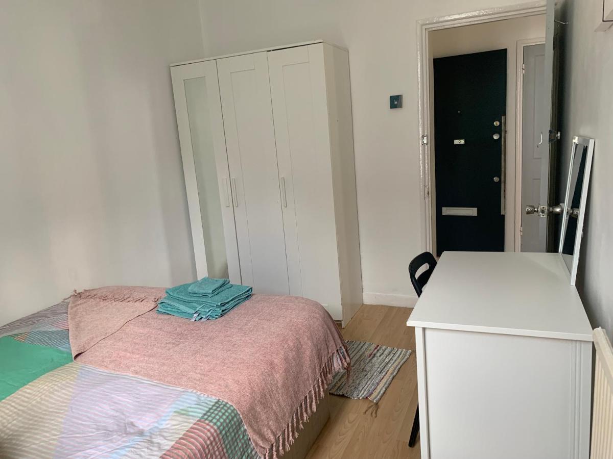 Stunning 3 Bedroom Flat In Stockwell 런던 외부 사진