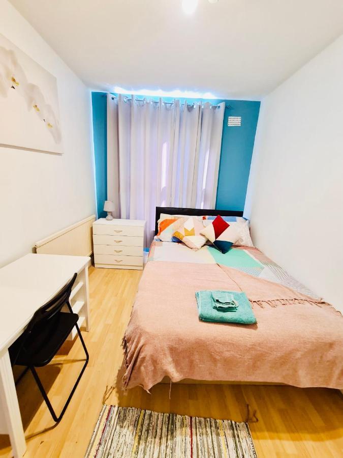 Stunning 3 Bedroom Flat In Stockwell 런던 외부 사진