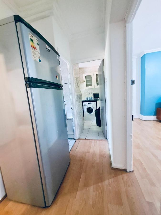 Stunning 3 Bedroom Flat In Stockwell 런던 외부 사진